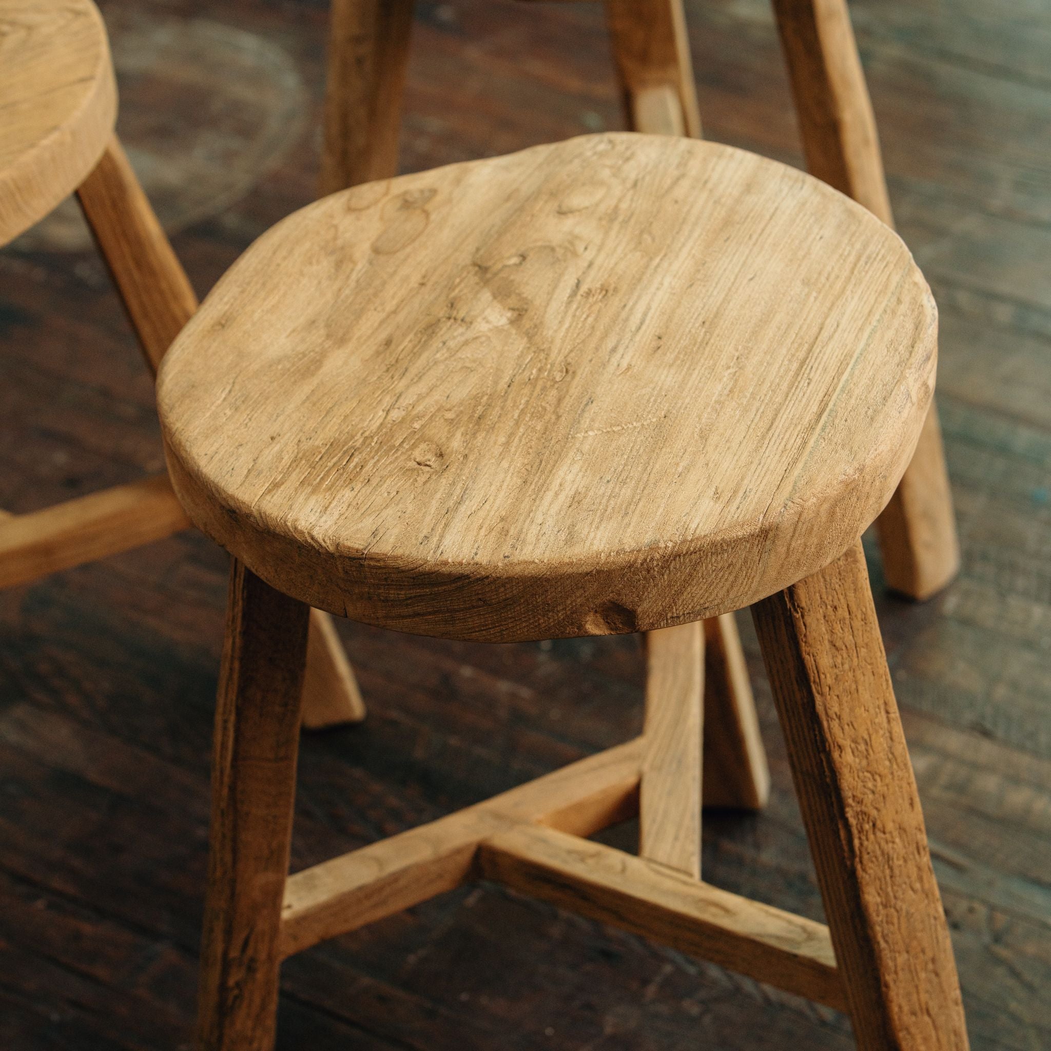 Elm Wood Round Side Table